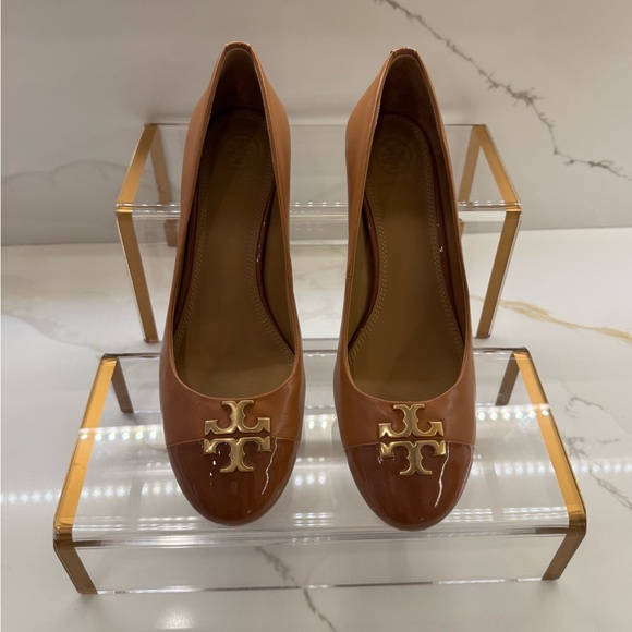 Tory Burch Brown and Gold Block Heels - Picture 3 of 7